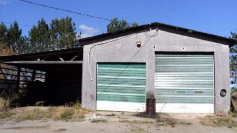 House and Garage photo 3