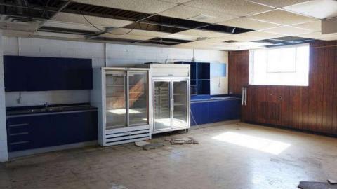 March 2014 - We-Love-Cars52.jpg