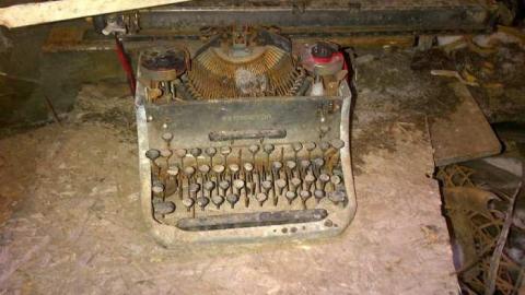 Ninth Line Gem - Milton-20140321-00054.jpg