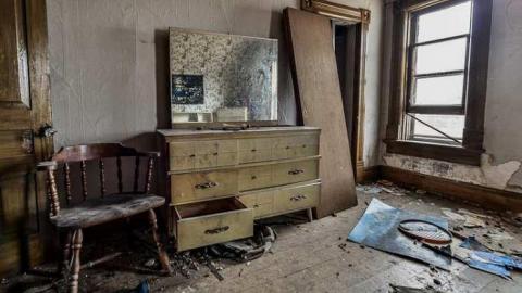 Turbine Monopoly  - Green lines-9986.jpg