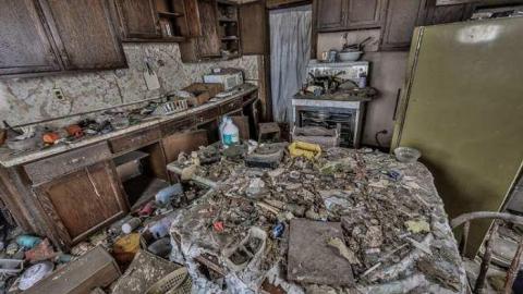 Turbine Monopoly  - Green lines-9999.jpg