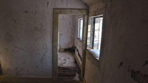 March 2014 - Jackfish-(ghost-town)9.jpg