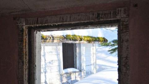 March 2014 - Jackfish-(ghost-town)19.jpg