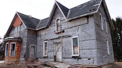 March 2014 - Skinned8.jpg