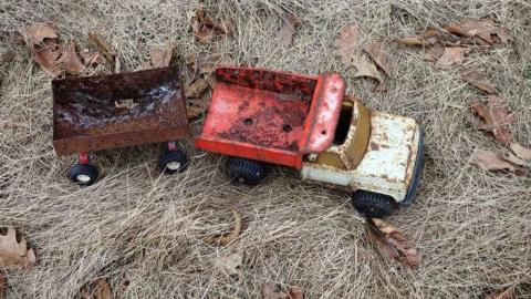 March 2014 - Skinned9.jpg