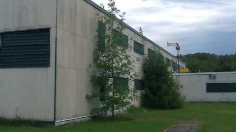 A warm unwelcome - CFS-Falconbridge95.jpg