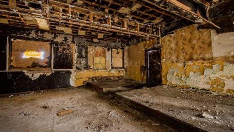 No Bourbon, No Scotch... - Tulky's Roadhouse-0811.jpg