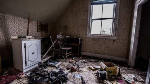 Better or Worse - Ugly St Thomas-1234.jpg