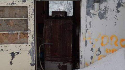 Knee Deep Snow - CFB-Edgar398.jpg