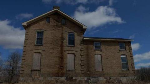 April2014 - Central-Elgin-Farmhouse59.jpg