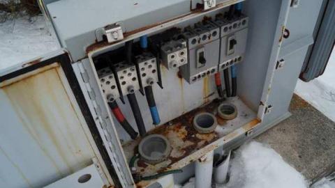 Knee Deep Snow - CFB-Edgar248.jpg