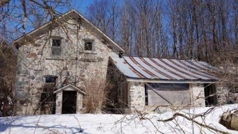 April 2014 - Beautiful-Stone-House11.jpg