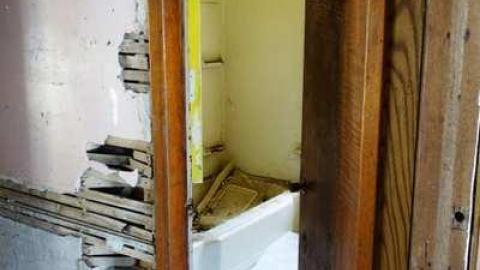 April 2014 - DSC09119.jpg