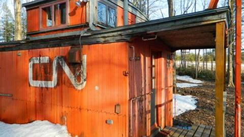 Caboose Cabin - Red-Caboose-Cabin11.jpg