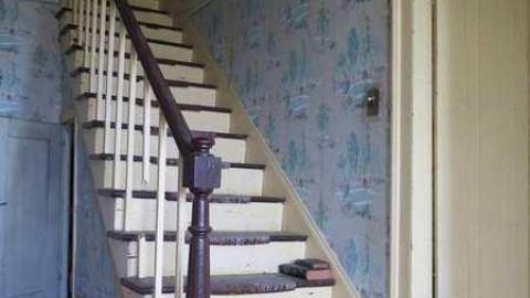 Looking Down - The-Smiths-Home22.jpg