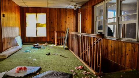 Nice Walk Spoiled - brampton extras-3045.jpg