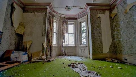 Do Not Enter - Hurontario-Street82.jpg