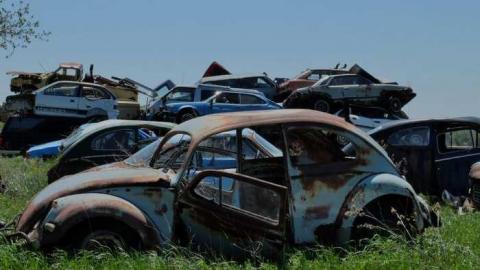 May2013 - Metal-Grave-Yard21.jpg