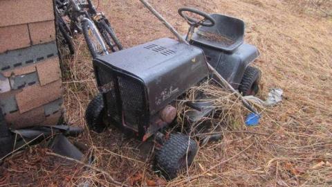 Lots of stuff just no people - IMG_9040.jpg