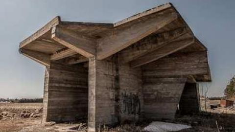 5 Penguins of the Apocalypse - Lurid-Fortification13.jpg