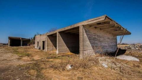 5 Penguins of the Apocalypse - Lurid-Fortification16.jpg