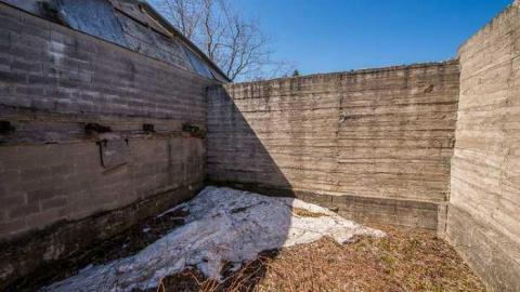 5 Penguins of the Apocalypse - Lurid-Fortification77.jpg