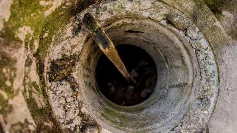 5 Penguins of the Apocalypse - Lurid-Fortification20.jpg