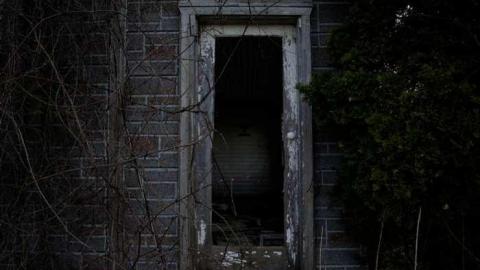 Spring 2013 - Hill-Road28.jpg