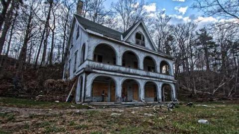 April 26 2014 - Across-The-River174.jpg