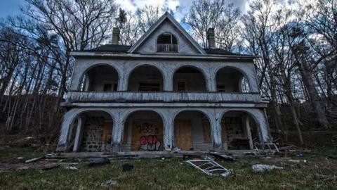 April 26 2014 - Across-The-River170.jpg