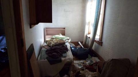 Interior Photos - Abandoned-or-Not-on-2547.jpg