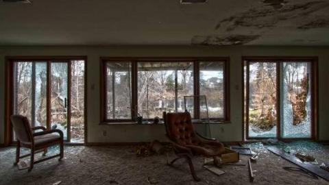 April 26 2014 - House-In-The-Swamp28.jpg