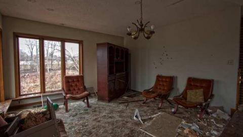 April 26 2014 - House-In-The-Swamp30.jpg