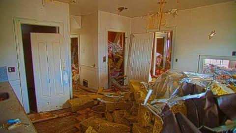 April 2014 - Solar-Panel-House6.jpg