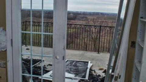 Open Concept - Mold-Mansion18.jpg