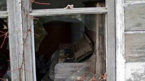 Spring - Mother-Marys-Messy-Mansion74.jpg