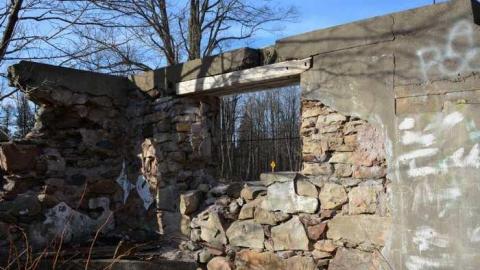 April '14 - Stone-Ruins-Belfountain18.jpg