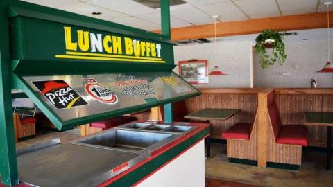 Thats A Tasty Pizza Pie - DSC_0374.jpg