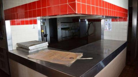 Thats A Tasty Pizza Pie - DSC_0376.jpg