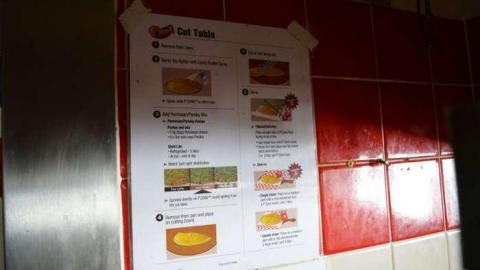 Thats A Tasty Pizza Pie - DSC_0384.jpg