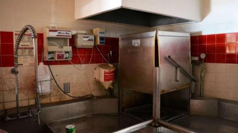 Thats A Tasty Pizza Pie - DSC_0386.jpg