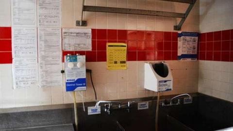 Thats A Tasty Pizza Pie - DSC_0387.jpg