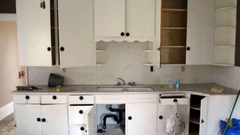 october 2013 - Cedar-Creek-weed-house1.jpg