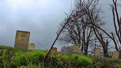 Mitchell's Past - Trinity-Pioneer-Cemetery8.jpg