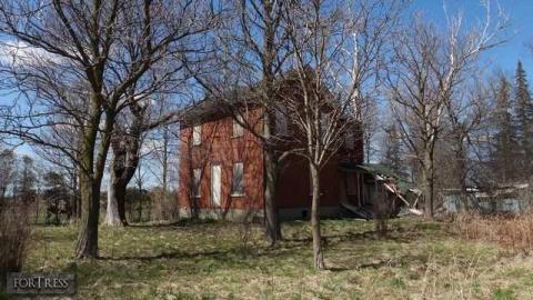 Voorheesville 05/14 - Tall-Red-on-8621.jpg