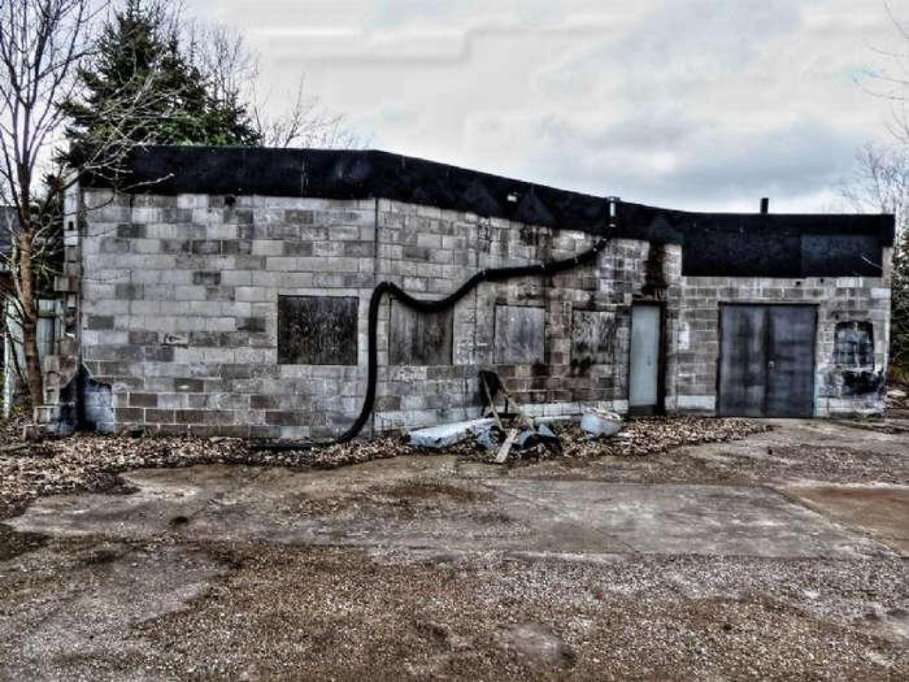 It's Raining Indoors - 3.jpg