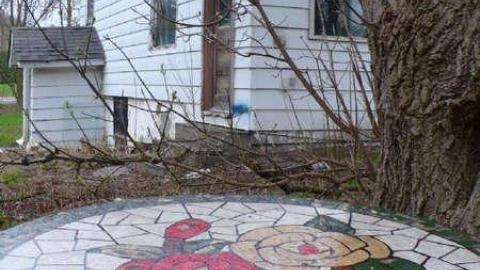 Bungalow basics - Going-to-town(houses)2.jpg