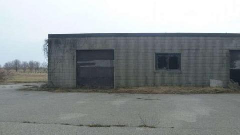 Garage visit April 26th 2014 - Abandoned-Garage-on-5th2.jpg