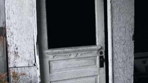 Abandoned Beauty - Lucan-Abandoned-House12.jpg