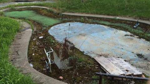 Wally World - Hole-In-One64.jpg